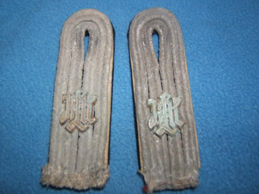 Leibstandarte Adolf Hilter Officers Shoulder straps