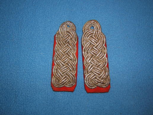 Army Artillery  Officers Shoulder Boards