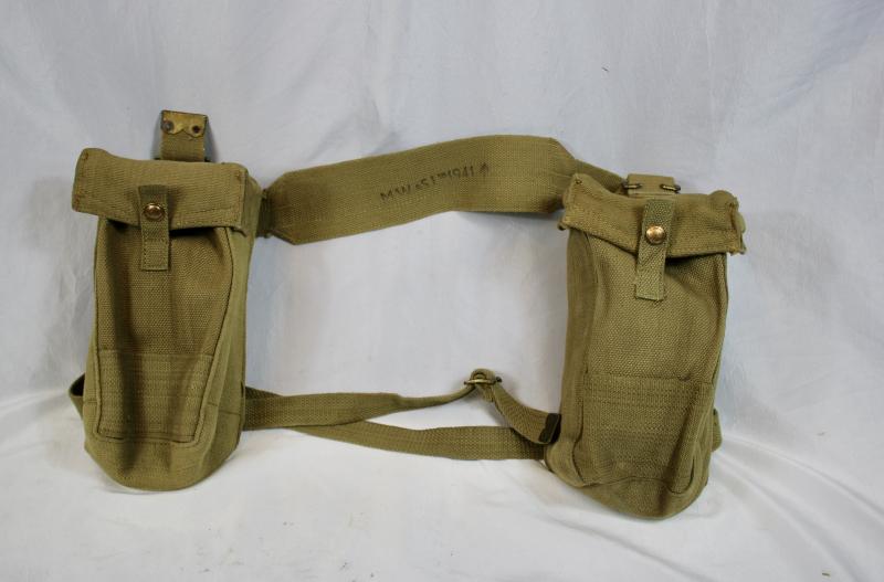 British 37 Pattern Utility Poches
