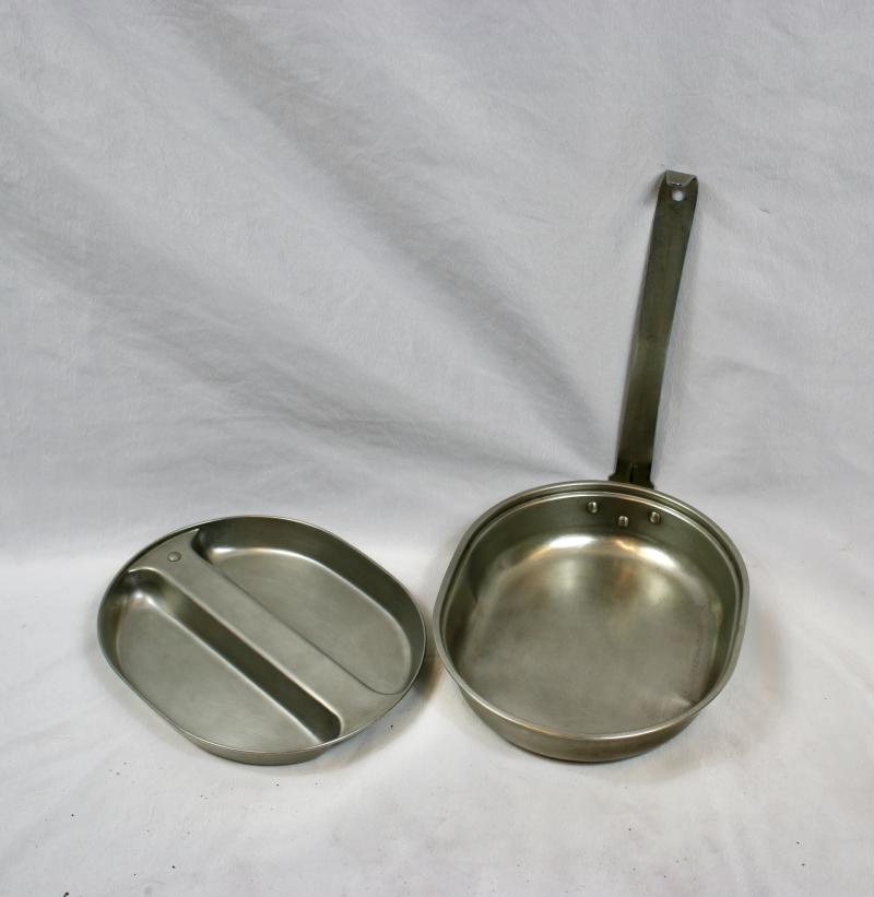 U.S. M1942 Mess Tins
