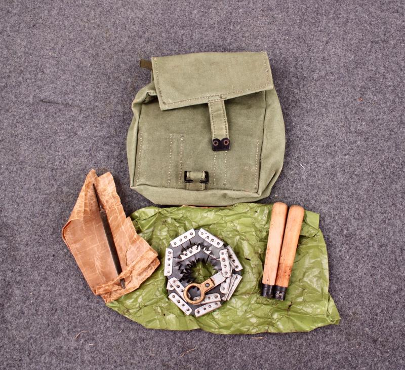 British folding Saw Set