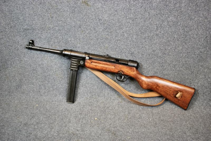 Replica German MP41 Submachine Gun       ( Denix )