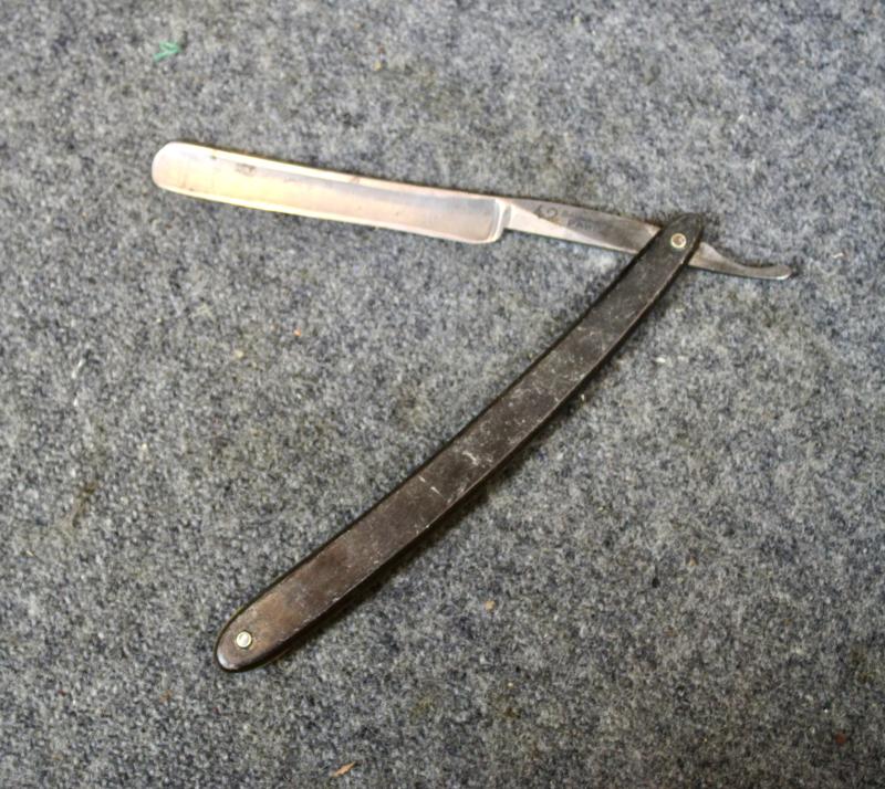 Cut-Throat Razor