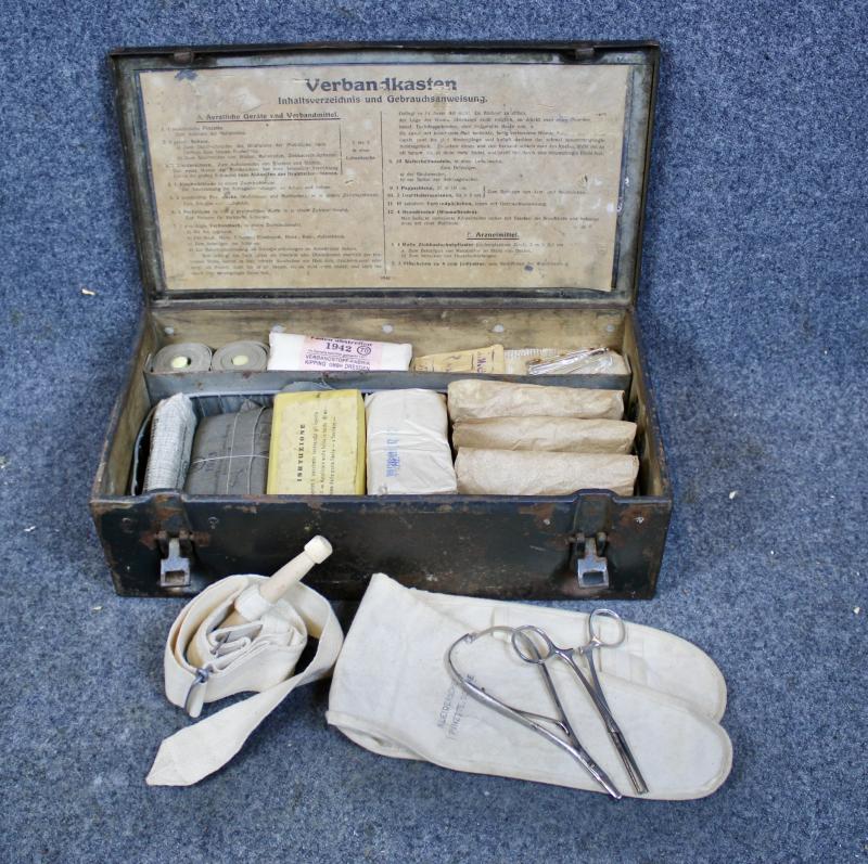 German Vehicle Medical Box & Contents