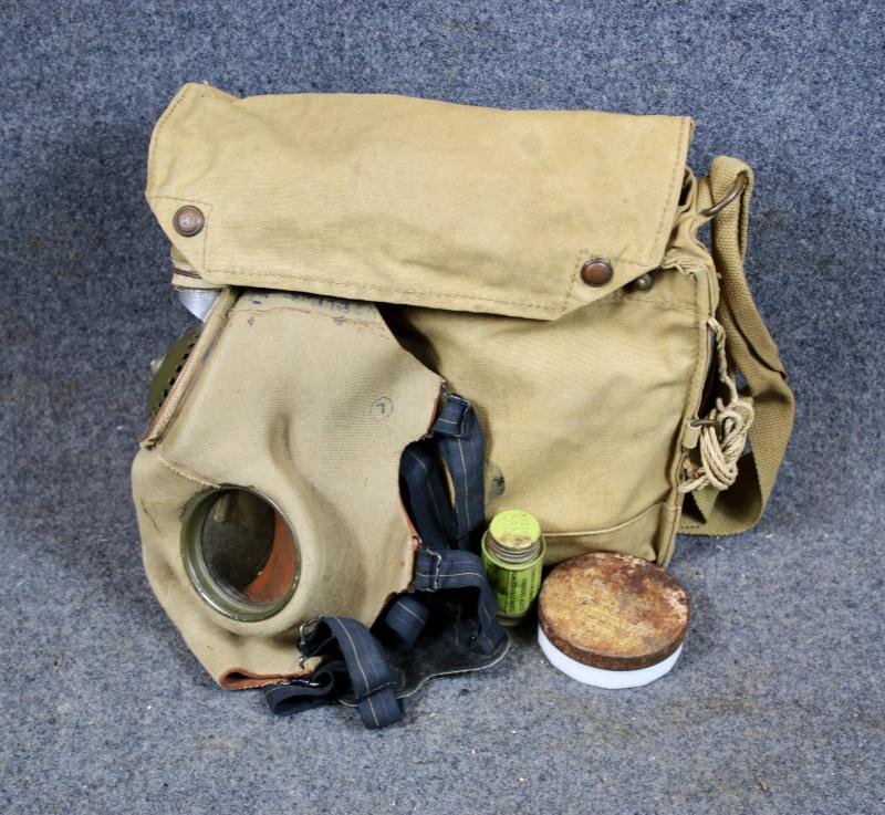 British MKIV Gas Mask & Contents