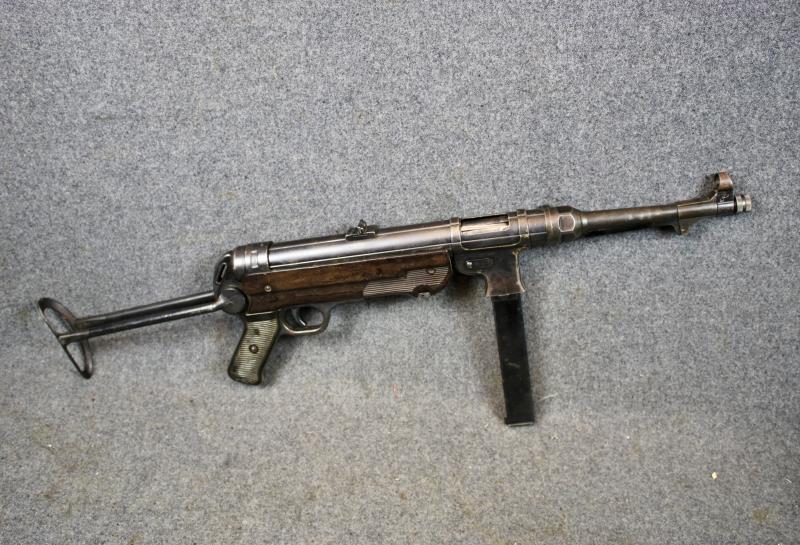 German MP40 Submachine Gun.    ( Pre-EU/UK Deactivation )