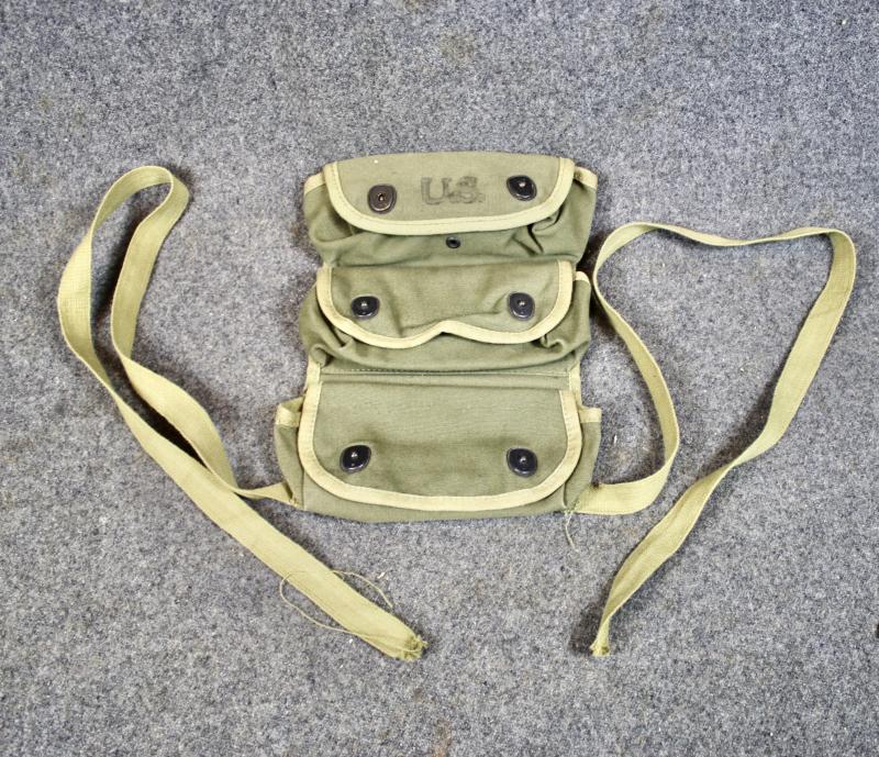U.S. Three Pocket Grenade Pouch