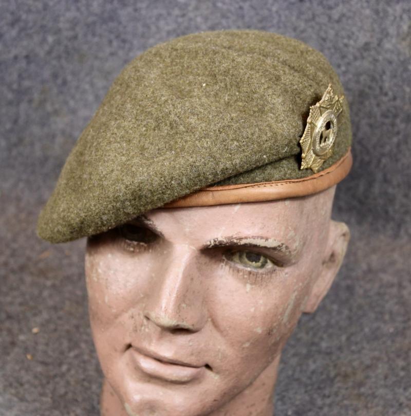 Canadian South Saskatchewan Regiment Badge & Beret