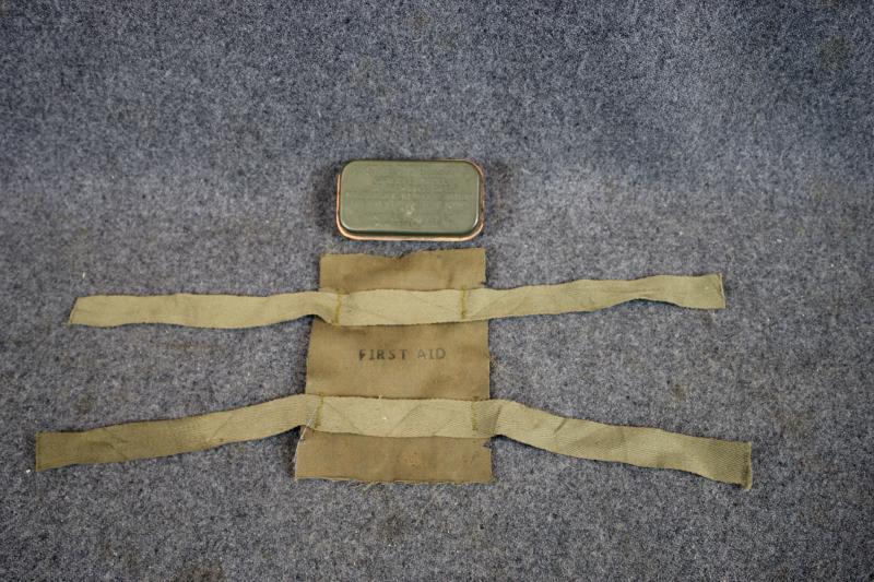 Reproduction U.S. Paratrooper Field Dressing Pouch & Carlisle Tin