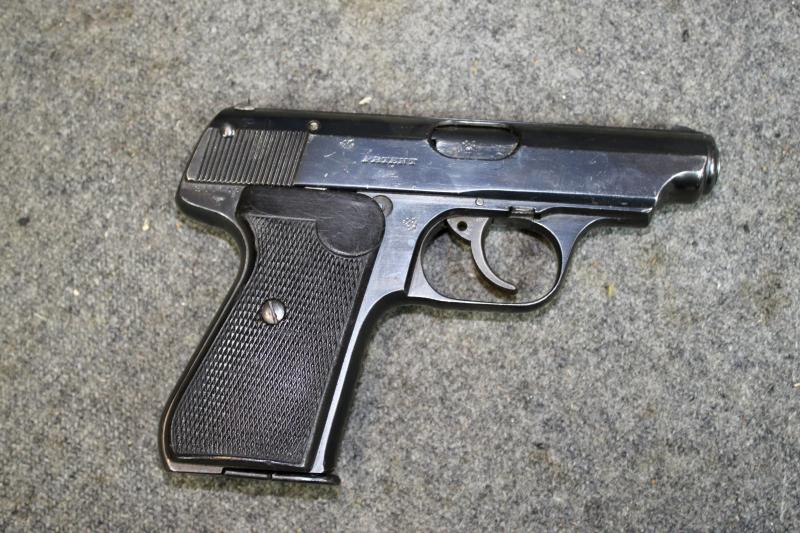 German Sauer 38H.                 ( Pre-EU/UK Deactivation )