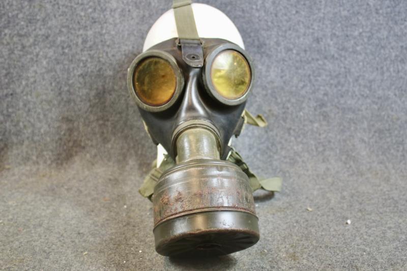 German M38 Gas Mask & Canister