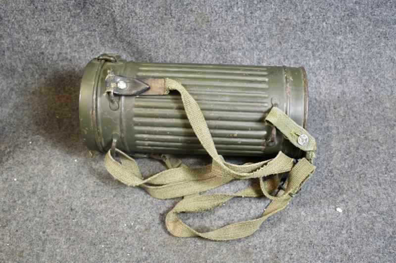 German M38 Gas Mask & Canister