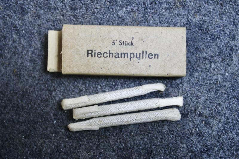 German Medical Pouch & Contents
