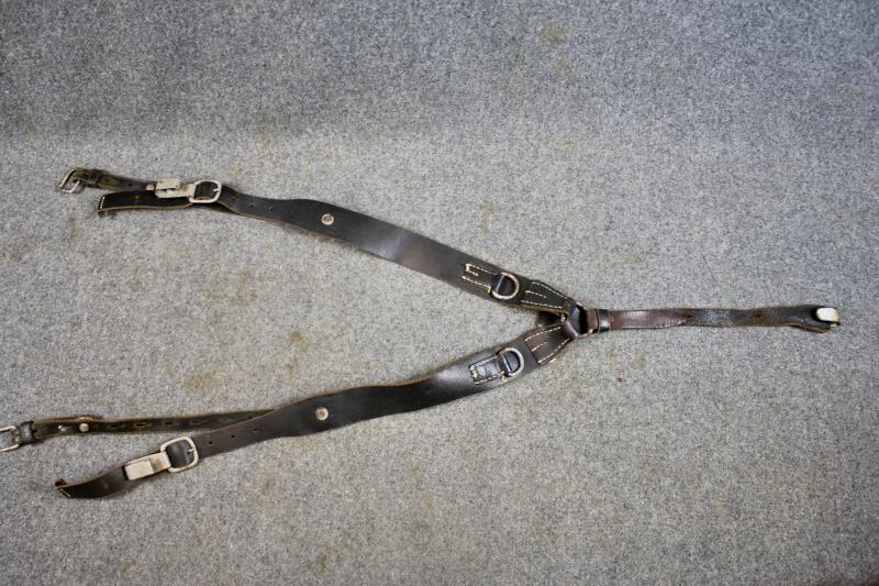 German Y-Straps