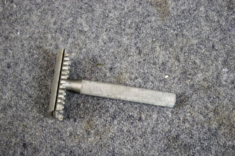British Army Razor