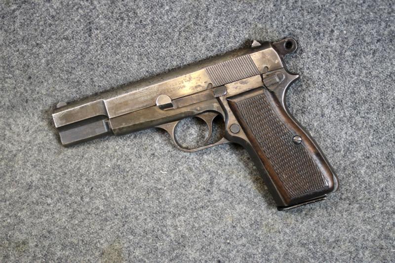 Deactivated German GP35 Browning Hi-Power