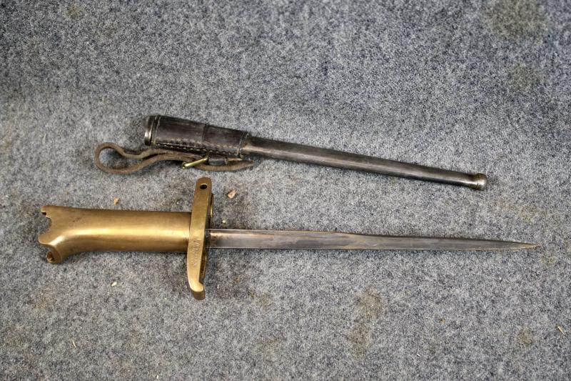 Reproduction Pritchard-Greener Webley MKVI Revolver bayonet