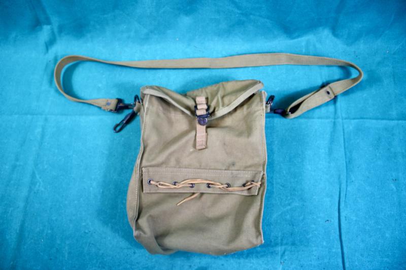 U.S. Medics Pouch & Shoulder Strap