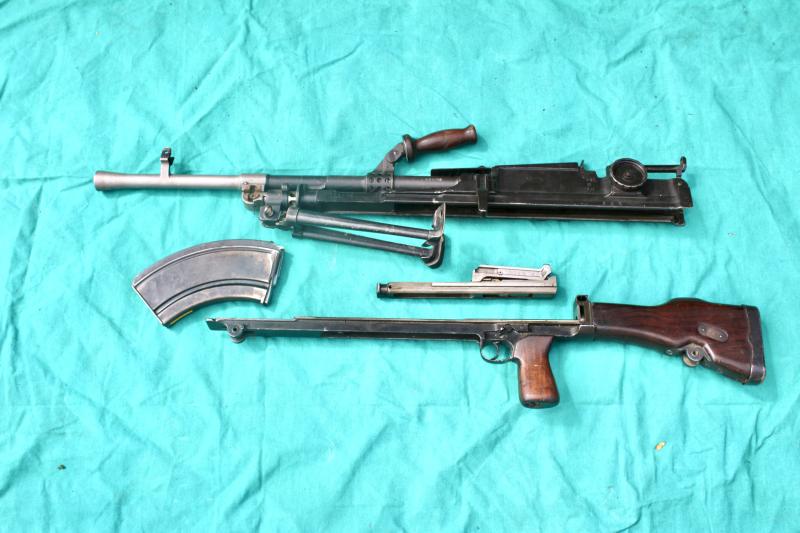 British MK1 Bren Gun & Transit Box ( Pre-EU/UK Deactivation )