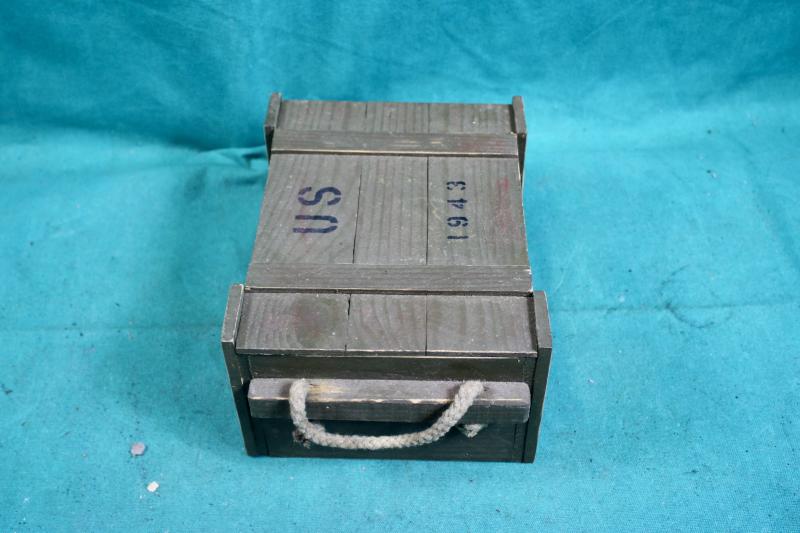 Reproduction U.S. WW2 Dummy Dynamite Sticks & Box