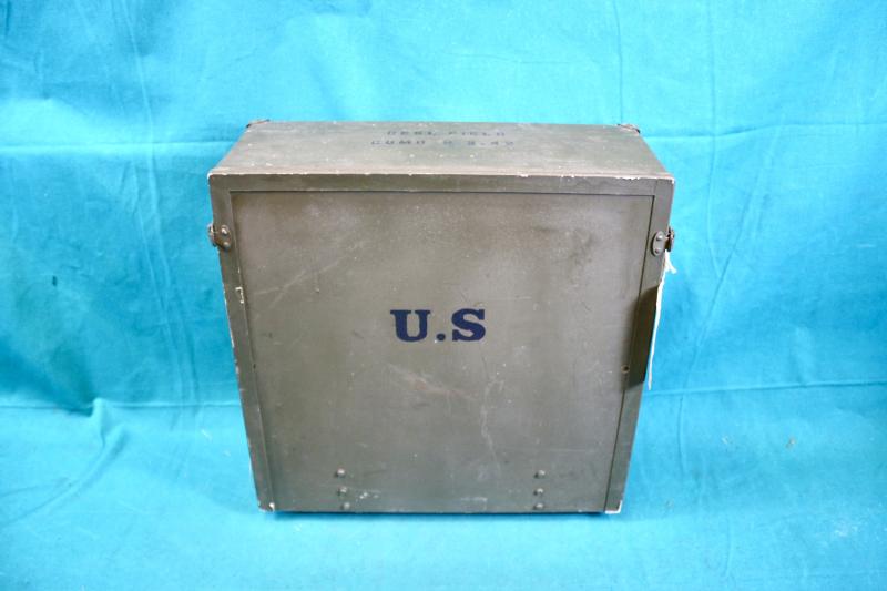 U.S. Field Desk & Contents