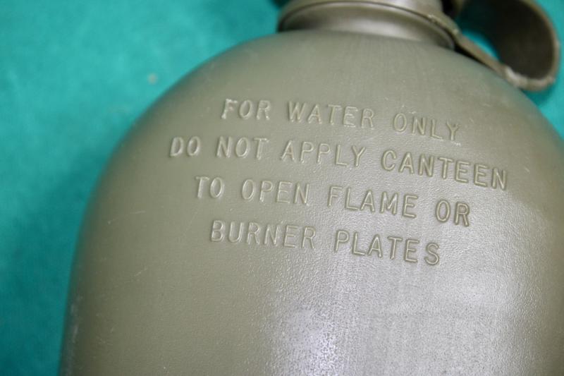 U.S. M1956 Water Bottle Set