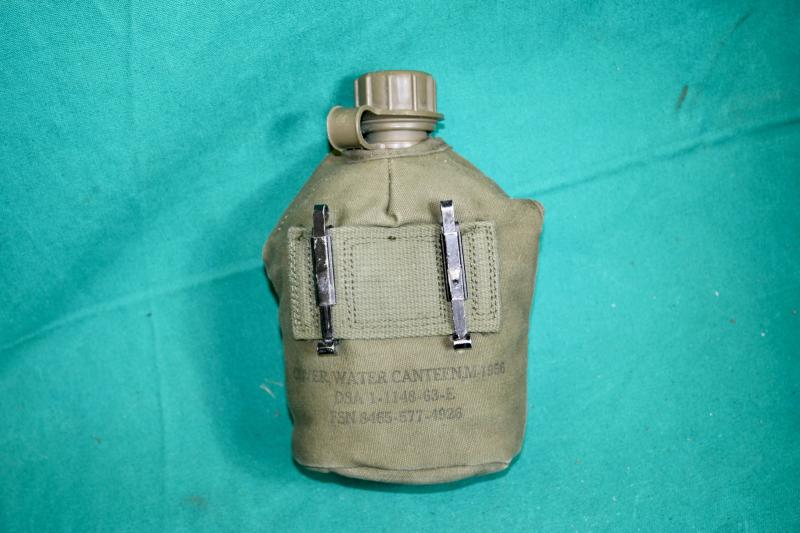U.S. M1956 Water Bottle Set