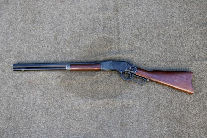 Replica U.S. Winchester Model 1873 Rifle
