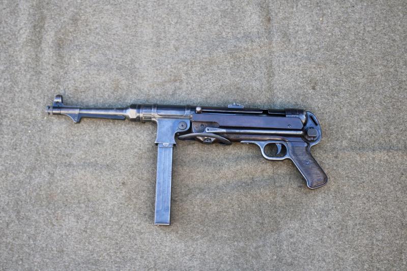 German MP40 Submachine Gun. ( Pre-EU/UK Deactivation )