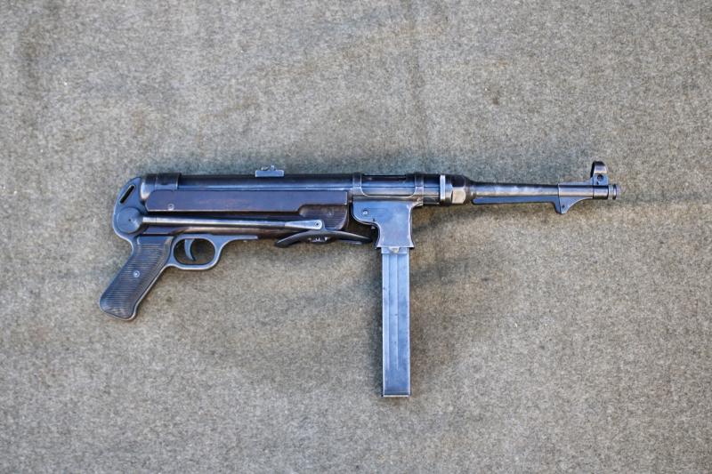 German MP40 Submachine Gun. ( Pre-EU/UK Deactivation )