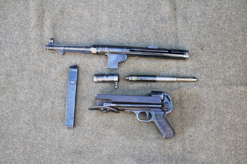 German MP40 Submachine Gun. ( Pre-EU/UK Deactivation )