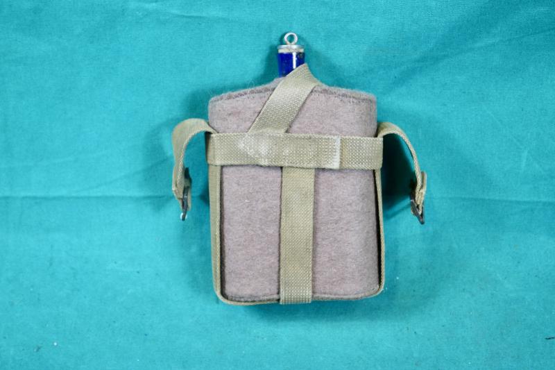 British Water Bottle & 08 Carrier