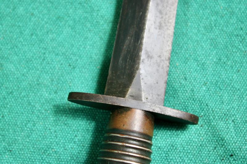 British 3rd Pattern WW2 Commando Dagger ( B2 )